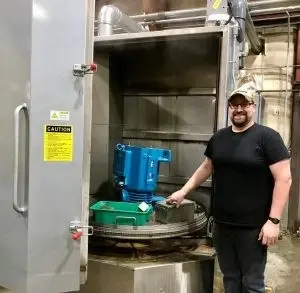 MD Kinney Vacuum Pump and Large Parts Washer